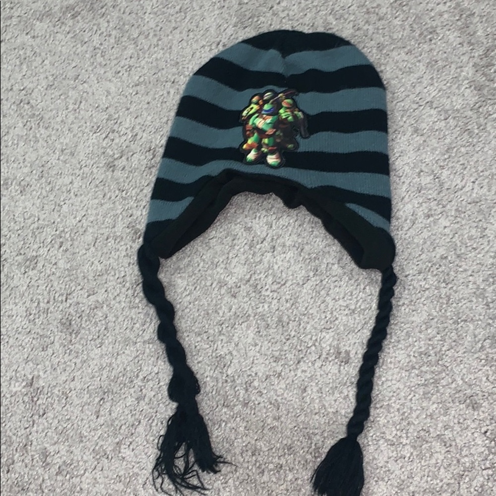 Set of Toddler Winter Hats and mittens - Picture 4 of 10
